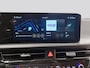 Kia EV6 Light Edition 63 kWh | Stoelverwarming | Adaptieve cruise control | Parkeersensoren | Stuurwiel verwarmd |