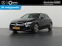 Mercedes-Benz A-klasse 180 | Luxury line | Stoelverwarming | Sfeerverlichting | Widescreen | Getint glas |