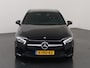 Mercedes-Benz A-klasse 180 | Luxury line | Stoelverwarming | Sfeerverlichting | Widescreen | Getint glas |