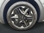 Kia EV6 Light Edition 63 kWh | Stoelverwarming | Adaptieve cruise control | Parkeersensoren | Stuurwiel verwarmd |