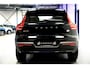 Volvo XC40 1.5 T4 Plug-in Hybrid 155kW/211pk DCT7 Ultimate Dark PANORAMADAK + HARMAN/KARDON + LEER/ALCANTARA + CRUISE + NAVI SENSUS + LANE ASSIST + EL.STOELEN + STOEL-&STUURVERWARMING + CAMERA + KEYLESS + PARKSENSOREN V&A + 19” LM-VELGEN!!