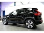 Volvo XC40 1.5 T4 Plug-in Hybrid 155kW/211pk DCT7 Ultimate Dark PANORAMADAK + HARMAN/KARDON + LEER/ALCANTARA + CRUISE + NAVI SENSUS + LANE ASSIST + EL.STOELEN + STOEL-&STUURVERWARMING + CAMERA + KEYLESS + PARKSENSOREN V&A + 19” LM-VELGEN!!