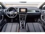 Volkswagen T-Roc 1.5 TSI 150pk DSG Life Edition | LED Plus Verlichting | Navigatie