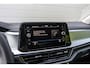 Volkswagen T-Roc 1.5 TSI 150pk DSG Life Edition | LED Plus Verlichting | Navigatie
