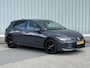 Volkswagen Golf 8.5 1.5 e-TSI Life Edition Automaat / Apple CarPlay & Android Auto / Automaat / Achteruitrijcamera / DAB / Parkeersensoren Voor + Achter / Stuur & Stoelverwarming / Adaptieve Cruise Control / Keyless Entry / Digitale Cockpit / Zwarte Lichtmetalen wielen /