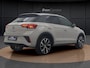 Volkswagen T-Roc 1.5 TSI DSG R-Line | Pano Dak | Black Style | 19" Misano | Side Assist | Keyless | Camera |