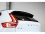 Volvo XC40 T3 Automaat Momentum | Adaptive Cruise Control | Navigatie | Stoelverwarming voor + achter | Parkeerverwarming | Parkeercamera | Parkeersensoren voor + achter | Stuurwielverwarming | Keyless Entree