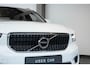 Volvo XC40 T3 Automaat Momentum | Adaptive Cruise Control | Navigatie | Stoelverwarming voor + achter | Parkeerverwarming | Parkeercamera | Parkeersensoren voor + achter | Stuurwielverwarming | Keyless Entree
