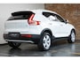 Volvo XC40 T3 Automaat Momentum | Adaptive Cruise Control | Navigatie | Stoelverwarming voor + achter | Parkeerverwarming | Parkeercamera | Parkeersensoren voor + achter | Stuurwielverwarming | Keyless Entree