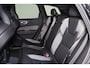 Volvo XC60 T6 Recharge AWD Plus Black Edition - Luchtvering - Panorama/schuifdak - IntelliSafe Assist & Surround - 360º Camera - Bowers & Wilkins audio - Adaptieve LED koplampen - Verwarmde voorstoelen, stuur & achterbank - Parkeersensoren voor & achter - Elektr. bedienb. voorstoelen met geheugen - Draadloze tel. lader - Extra getint glas - Elektr. inklapbare trekhaak - 21' LMV