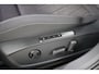 Volkswagen Golf 1.0 eTSI Life Business DSG Navigatie | El. verstelbare best.stoel | Parkeercamera