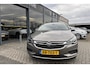 Opel Astra 105 PK Online Edition Trekhaak | Lichtmetalen velgen met all weather banden | parkeersensoren V + A