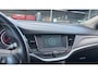 Opel Astra 105 PK Online Edition Trekhaak | Lichtmetalen velgen met all weather banden | parkeersensoren V + A
