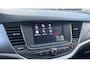 Opel Astra 105 PK Online Edition Trekhaak | Lichtmetalen velgen met all weather banden | parkeersensoren V + A