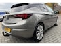 Opel Astra 105 PK Online Edition Trekhaak | Lichtmetalen velgen met all weather banden | parkeersensoren V + A