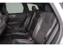 Volvo XC60 T5 R-Design - Harman/Kardon audio - Adaptieve LED koplampen - Parkeercamera achter - Verwarmde voorstoelen - Parkeersensoren voor & achter - Elektr. bedienb. bestuurdersstoel met geheugen - Cruise control - Extra getint glas - 19' LMV