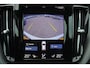 Volvo XC60 T5 R-Design - Harman/Kardon audio - Adaptieve LED koplampen - Parkeercamera achter - Verwarmde voorstoelen - Parkeersensoren voor & achter - Elektr. bedienb. bestuurdersstoel met geheugen - Cruise control - Extra getint glas - 19' LMV