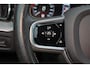 Volvo XC60 T5 R-Design - Harman/Kardon audio - Adaptieve LED koplampen - Parkeercamera achter - Verwarmde voorstoelen - Parkeersensoren voor & achter - Elektr. bedienb. bestuurdersstoel met geheugen - Cruise control - Extra getint glas - 19' LMV