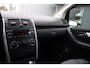 Mercedes-Benz A-klasse 150 Classic Automaat Airco/Stoelverwarming/HalfLeder/RadioCD/Elek.Ramen/C.V./16"LM/Trekhaak/APK:04-07-2026