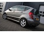 Mercedes-Benz A-klasse 150 Classic Automaat Airco/Stoelverwarming/HalfLeder/RadioCD/Elek.Ramen/C.V./16"LM/Trekhaak/APK:04-07-2026