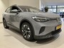 Volkswagen ID.4 Life 77 kWh 204 PK | Apple Carplay | Stoelverwarming | Stuurwielverwarming | Adaptive Cruise Control | Driving Modes | Keyless Go | Rijstrookhulp | Parkeersensoren | LED Verlichting | Regensensor | Sfeerverlichting | DAB Radio |