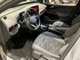 Volkswagen ID.4 Life 77 kWh 204 PK | Apple Carplay | Stoelverwarming | Stuurwielverwarming | Adaptive Cruise Control | Driving Modes | Keyless Go | Rijstrookhulp | Parkeersensoren | LED Verlichting | Regensensor | Sfeerverlichting | DAB Radio |