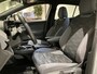 Volkswagen ID.4 Life 77 kWh 204 PK | Apple Carplay | Stoelverwarming | Stuurwielverwarming | Adaptive Cruise Control | Driving Modes | Keyless Go | Rijstrookhulp | Parkeersensoren | LED Verlichting | Regensensor | Sfeerverlichting | DAB Radio |