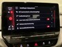 Volkswagen ID.4 Life 77 kWh 204 PK | Apple Carplay | Stoelverwarming | Stuurwielverwarming | Adaptive Cruise Control | Driving Modes | Keyless Go | Rijstrookhulp | Parkeersensoren | LED Verlichting | Regensensor | Sfeerverlichting | DAB Radio |