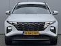 Hyundai Tucson 1.6 T-GDI HEV Comfort / 1e Eigenaar / NL Auto / Trekhaak 1.650 KG / Climate Control / Adaptive Cruise Control / Achteruitrijcamera /