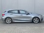 BMW 1-Serie 118i Automaat / M-SPORT / Pack LED / Fabrieksgarantie tot 06-2026 / Dealer onderhouden / Sportstoelen / Trekgewicht 1300 Kg / Cruise control / Stoelverwarming / Apple Carplay Android Auto / Climate control / Keyless Entry/Start /