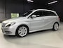 Mercedes-Benz B-klasse 200 Ambition I Automaat I Trekhaak I Hoge instap I Cruise control I Parksens v + a I Navi I Airco I Isofix