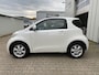 Toyota iQ 1.0 VVTi Comfort / Airco / Elektr. pakket / Parelmoer wit