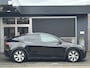 Tesla Model Y Long Range AWD 75 kWh DUAL MOTOR / AUTOPILOT / TREKHAAK / STOEL & STUURVERW / PANO