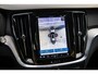 Volvo V60 2.0 T6 Plug-in hybrid AWD Plus Dark Adaptieve cruisecontrol | BLIS | Stoel-sturrwiel- en achterbankverwarming | Semi elektrisch bedienbare trekhaak | 360 graden Camera | Harman Kardon audio | Elektrisch verwarmbare voorruit
