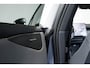 Lynk & Co 02 More 66 kWh, | 360° Parkeercamera | Harman Kardon Premium Audio | Panoramadak | Elektrisch bedienbare voorstoelen met geheugen | Keyless Entry | Getint glas | Adaptieve Cruise Control | Dodehoekassistent | Sfeerverlichting | Stuurwielverwarming | Stoelverwarming |