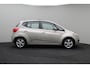 Kia Venga 1.6 CVVT X-ecutive 2010 | Airco | Trekhaak | Stoelverwarming | Panoramadak | Stuurwiel Bediening | Elektrische Ramen | Boekjes | 2 Sleutels