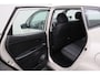 Kia Venga 1.6 CVVT X-ecutive 2010 | Airco | Trekhaak | Stoelverwarming | Panoramadak | Stuurwiel Bediening | Elektrische Ramen | Boekjes | 2 Sleutels