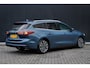 Ford Focus Wagon 1.0 E.B. 155PK Hybrid Titanium X | AUOMAAT | Camera | Adaptieve cruise | AGR-stoel | Dodehoek detectie | Standkachel | LED | Keyless | DAB | Privacy-glass