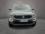Volkswagen T-Roc Sport 1.5 TSI 150pk Trekhaak, Panoramadak, Adaptive cruise control, Navigatie, Parkeersensoren, App connect, LED koplampen, DAB, Radio