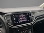 Volkswagen T-Roc Sport 1.5 TSI 150pk Trekhaak, Panoramadak, Adaptive cruise control, Navigatie, Parkeersensoren, App connect, LED koplampen, DAB, Radio