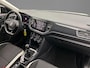 Volkswagen T-Roc Sport 1.5 TSI 150pk Trekhaak, Panoramadak, Adaptive cruise control, Navigatie, Parkeersensoren, App connect, LED koplampen, DAB, Radio