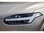 Volvo XC90 2.0 T8 Recharge AWD Ultimate Dark | Luchtvering | Head-up display | Bowers & Wilkins Audio | Elektr. verstelbare voorstoelen i.c.m. Memory | Stoel + stuurverwarming | 360 Camera | Schuif-\-kanteldak | Lederen dashoboard | Gelamineerde ramen |
