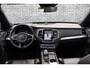 Volvo XC90 2.0 T8 Recharge AWD Ultimate Dark | Luchtvering | Head-up display | Bowers & Wilkins Audio | Elektr. verstelbare voorstoelen i.c.m. Memory | Stoel + stuurverwarming | 360 Camera | Schuif-\-kanteldak | Lederen dashoboard | Gelamineerde ramen |