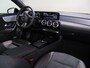 Mercedes-Benz A-klasse 250e Star Edition AMG Line | Night | Panoramadak | Sfeerverlichting | Stoelverwarming | Parkeercamera |