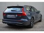 Volvo V60 T6 Plug-in hybrid AWD Plus Dark | 2000 kg trekgewicht | Elektrische stoelen met geheugen | Harman/Kardon Audio | Stoel & Stuurverwarming | Dodehoeksensoren | adaptieve cruise controle |