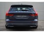 Volvo V60 T6 Plug-in hybrid AWD Plus Dark | 2000 kg trekgewicht | Elektrische stoelen met geheugen | Harman/Kardon Audio | Stoel & Stuurverwarming | Dodehoeksensoren | adaptieve cruise controle |