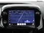 Citroën C1 Shine 72pk | Navigatie via Apple Carplay / Android Auto | Achteruitrijcamera | Climate Control | Bluetooth | Touchscreen | Radio/MP3 speler met stuurbediening | All seasonbanden | Zuinig en voordelig autorijden! | Donker getint glas | 15" lichtmetalen velgen |