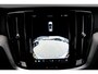 Volvo V60 T6 Plug-in hybrid AWD Essential Bright | Verwarmde Voorstoelen, Stuurwiel en Achterbank | Semi- Elektrische Trekhaak | Park Assist | Adaptieve Cruise Control | Leder Pakket