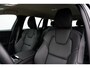 Volvo V60 T6 Plug-in hybrid AWD Essential Bright | Verwarmde Voorstoelen, Stuurwiel en Achterbank | Semi- Elektrische Trekhaak | Park Assist | Adaptieve Cruise Control | Leder Pakket