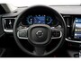 Volvo V60 T6 Plug-in hybrid AWD Essential Bright | Verwarmde Voorstoelen, Stuurwiel en Achterbank | Semi- Elektrische Trekhaak | Park Assist | Adaptieve Cruise Control | Leder Pakket